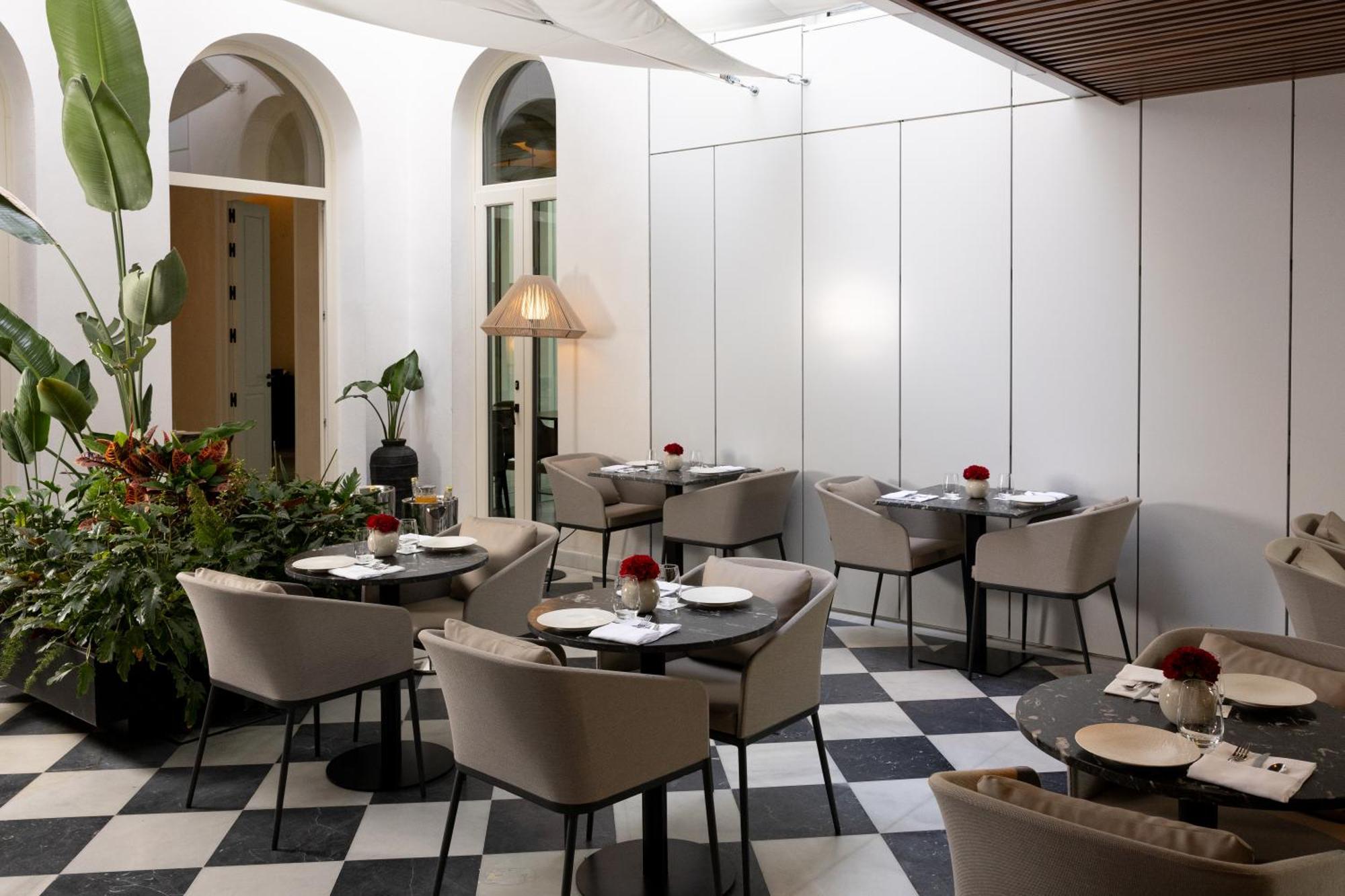 Mercer Plaza Sevilla 5 Gl Extérieur photo